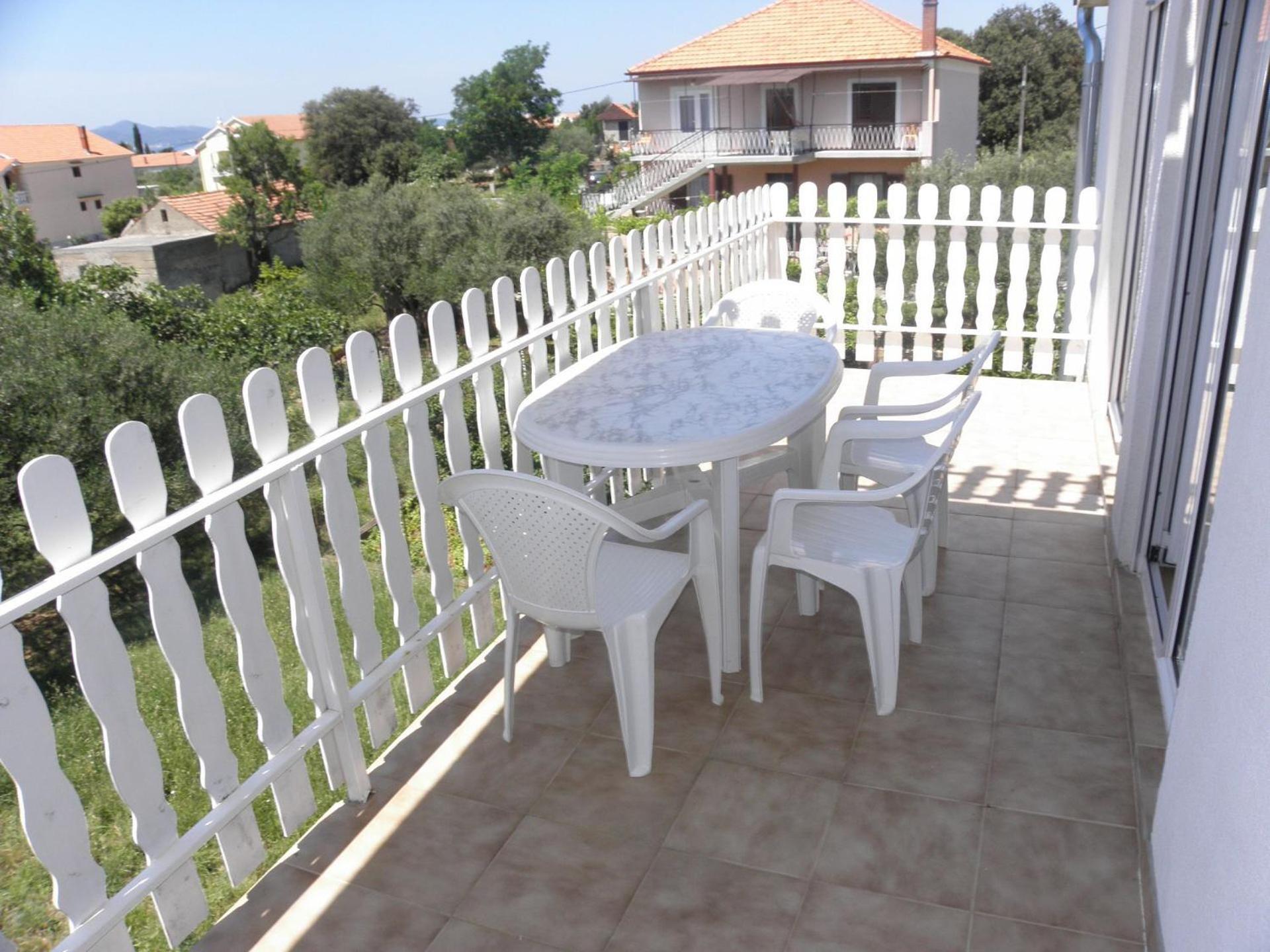 Apartments Zvone - 100 M From Sea Bibinje Zewnętrze zdjęcie